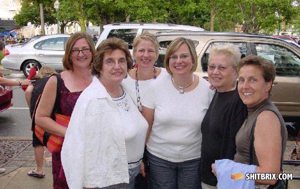Girl_s_night_out_-_plymouth_mi